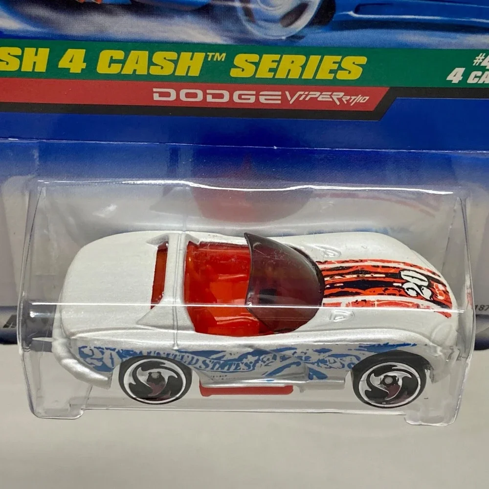 Hot Wheels Dodge Viper RT/10 1998 Dash 4 Cash 4 of 4 Collector #724 Die-cast NIP